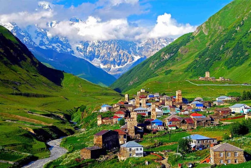 From Tbilisi: 4-Day Tour to Svaneti / Mestia - Ushguli - Guided Hike to Chalaadi Glacier