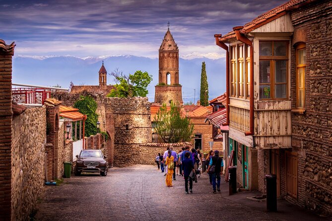 From Tbilisi: Explore the City of Love Kakheti Tour - Sighnaghi: The City of Love and Narrow Fortress Walls