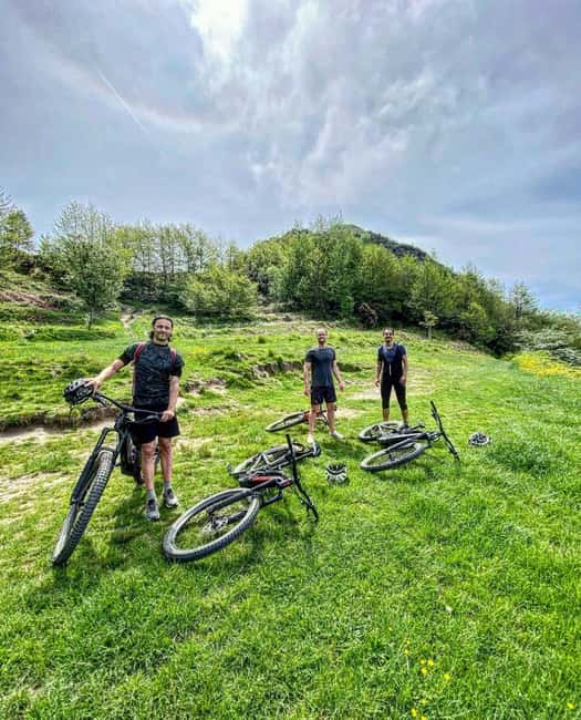 From the sea to the Apuan Alps:EBike Tour on Mount Folgorito - Climbing to Mount Folgorito for Stunning Panoramas