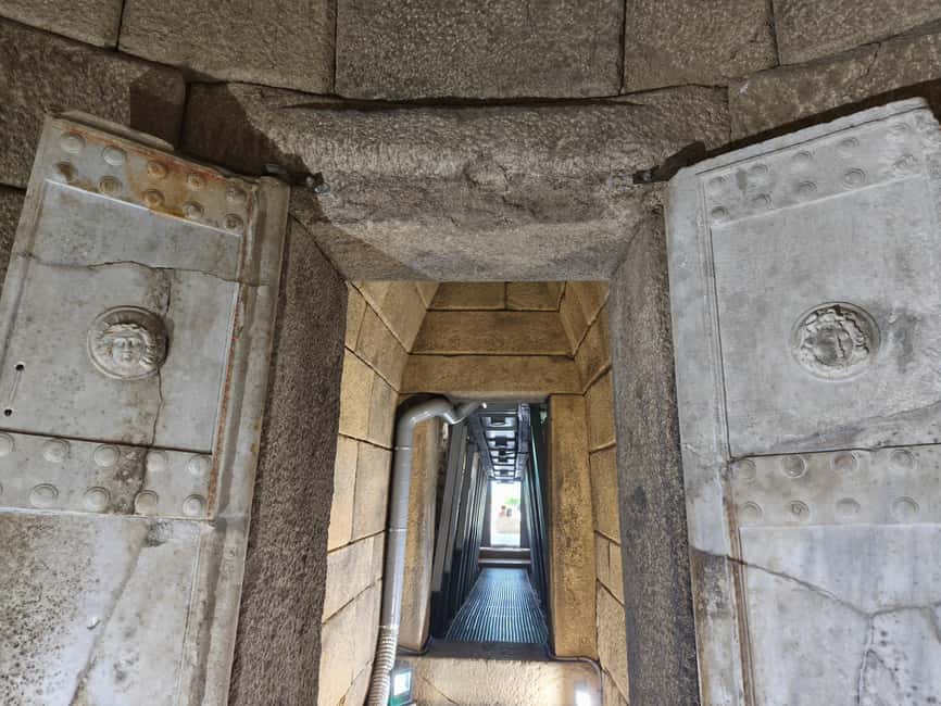 From Veliko Tarnovo: Day Tour to the Valley of Roses & Kings - The Iskra Museum and Thracian Artifacts