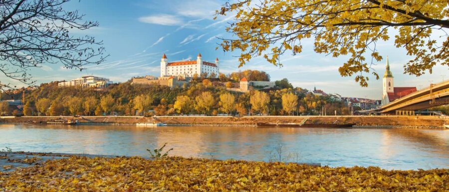 From Vienna to Bratislava, Devín and Hainburg  Guided Tour - How the Tour Begins: Comfortable Journey from Vienna