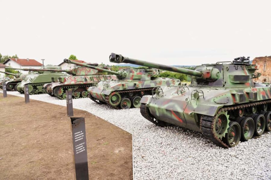 From Zagreb to Karlovac, Dubovac Castle, and War Musseum - From Zagreb to Karlovac in Comfort