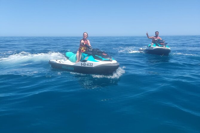 Fuengirola: Alquiler Jet ski 30 min / 1 hour - The Joy of Guided Jet Skiing in Fuengirola