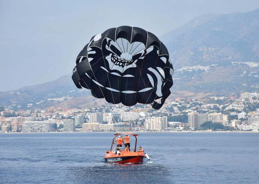 Fuengirola: The Best Parasailing Experience in Fuengirola - The Takeoff from the Winch Boat Provides a Dynamic Start
