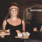 Fuerteventura: Corralejo Pub Crawl and Tapas Tour - Starting the Night at Deseos Supermarket in Corralejo