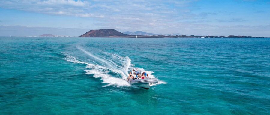 Fuerteventura: Lobos Island Round-Trip Speedboat Ticket - Departing from Corralejo for Lobos Island in Just 15 Minutes