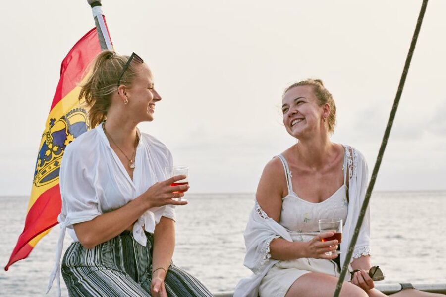 Fuerteventura: Sunset boat trip with DJ, Food & Drinks - The Spacious Turkish Gulet: Comfort on the Water