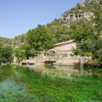 Full Day Best of Provence Tour from Avignon - Discovering Les Baux de Provence and the Alpilles