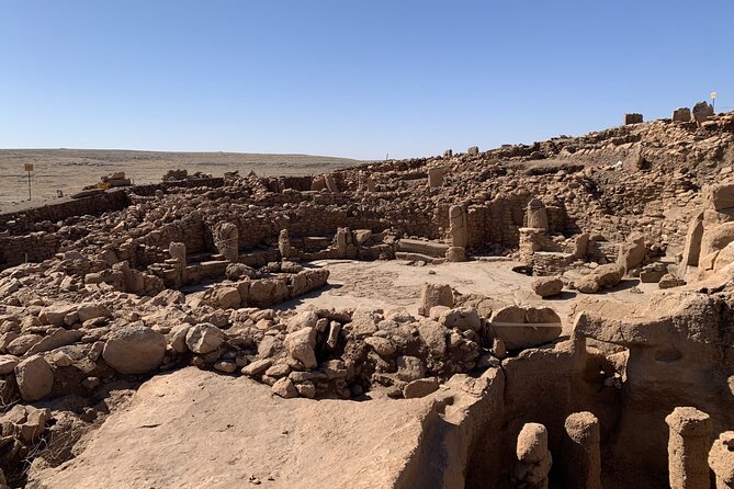 Full Day Gobeklitepe and Karahantepe tour from Istanbul by Flight - Discovering Göbeklitepe: The Worlds Oldest Temple