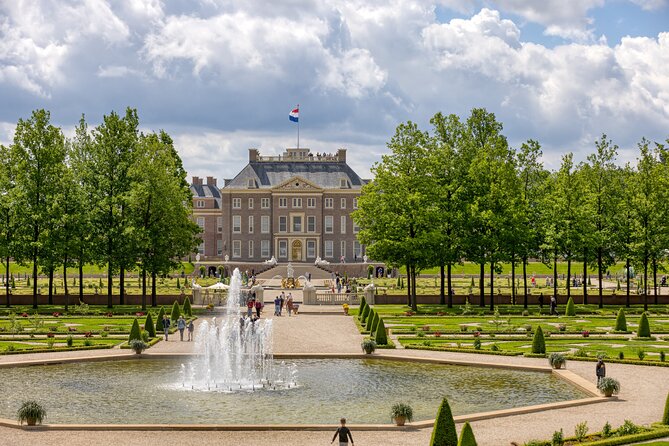Full-Day Private Historic Royal Tour around Palaces and Castles - Visiting the Iconic Paleis Het Loo