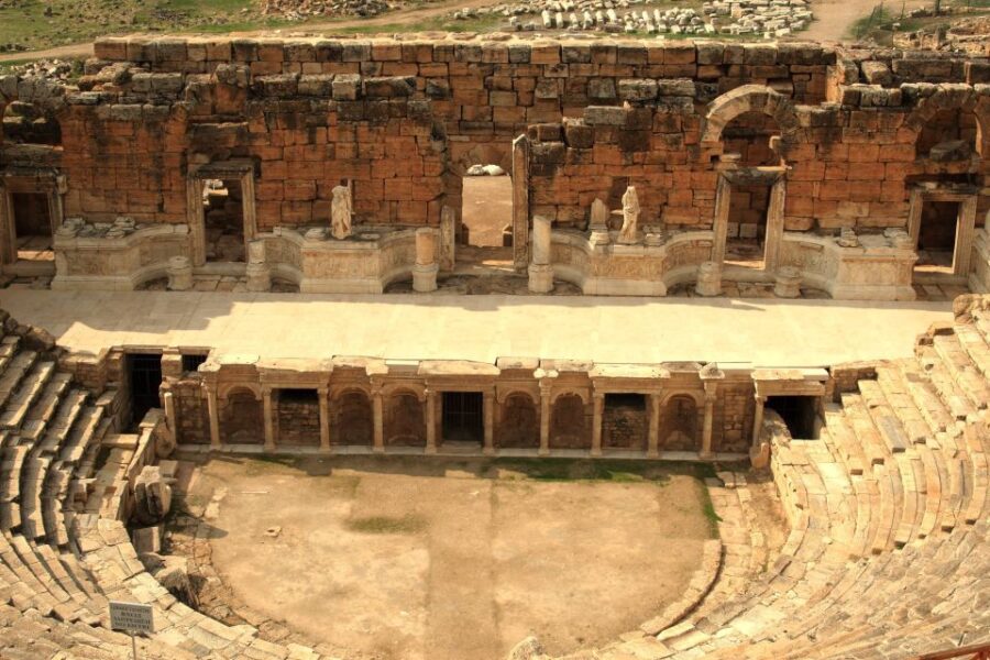 Full-Day Private Pamukkale and Hierapolis Tour from Istanbul - Discovering Pamukkales White Calcium Terraces