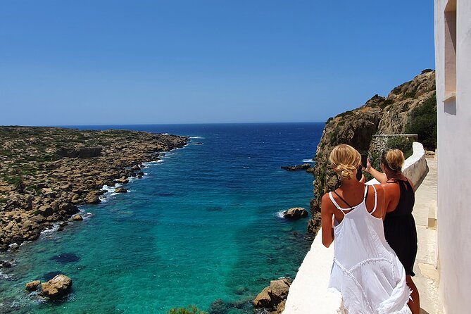 Full-Day Private Tour in Elafonisi Pink Beach - Visiting Chrysoskalitissa Monastery: A Cliffside Wonder