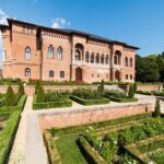 Full-Day Private Tour of Bucharest and Mogosoaia Palace - Visiting the Palace of Parliament: Romania’s Iconic Seat of Power