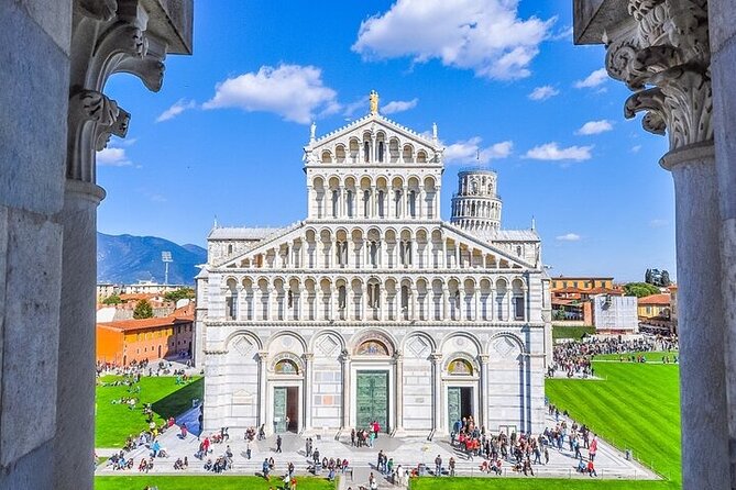 Full-Day Private Tour to Pisa and Lucca from La Spezia cruise port - Discovering Lucca’s Renaissance Walls and Historic Streets