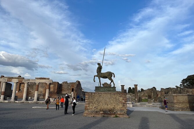 Full Day Private Tour to Pompeii, Herculaneum and Oplontis - Walking Through Herculaneum’s Well-Preserved Streets
