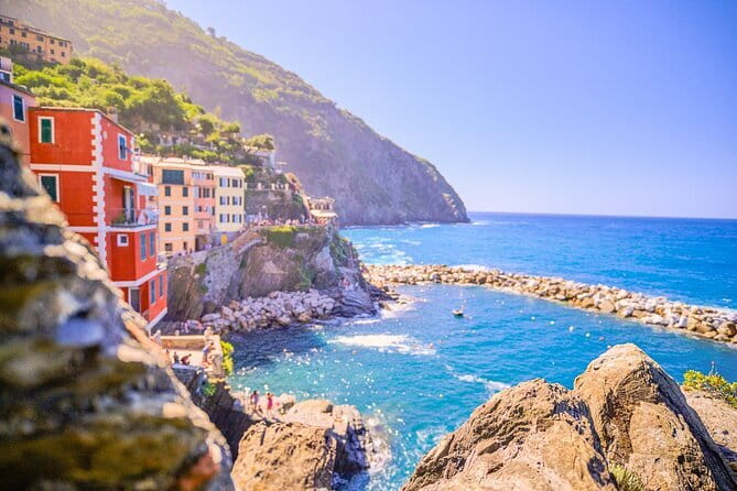 Full-Day Small-Group Cinque Terre Tour from Florence - Exploring Vernazza: The Iconic Fishing Village