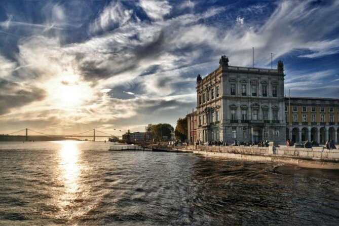 Full Day Tour of Lisbon in Private Eco Tuk Tuk - Exploring Lisbons Historic Baixa District