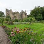 Full-day tour: Outlander from Edinburgh in Italian - Starting Point on Edinburgh’s Royal Mile