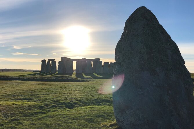 Full Day Tour Stonehenge and Windsor - Visiting Stonehenge: A 1 Hour 30 Minute Stop
