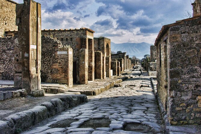 Full-Day Tour to Pompeii and Vesuvius with lunch from Naples - Starting the Day: Pickup and Departure at 8:30am