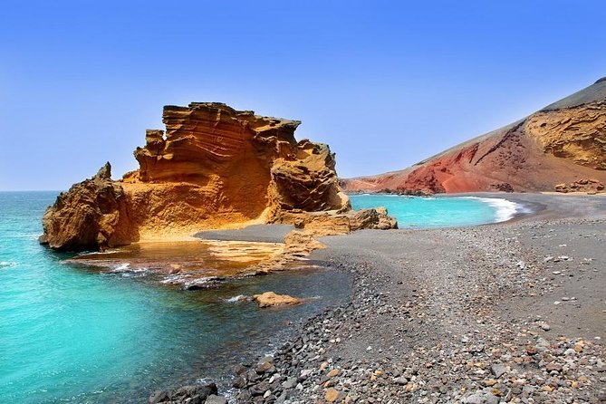 Full Day Tour to Timanfaya, Green Lagoon and La Geria - The Green Lagoon: El Lago Verde