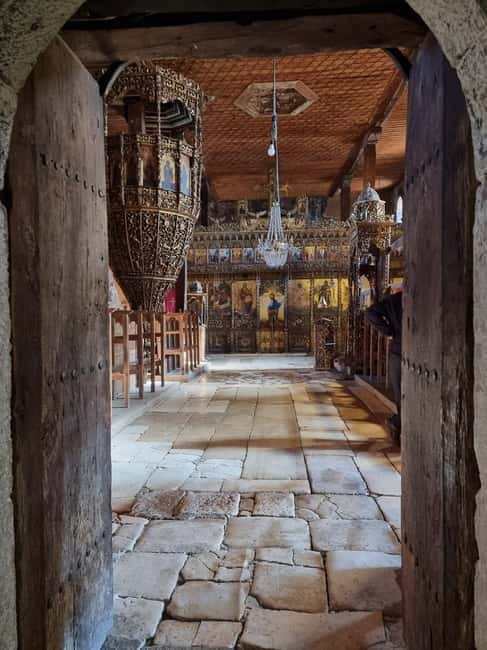 Full Day Trip to Durres, Apollonia and Ardenica Monastery - Exploring Durres: Albania’s Historic Port and Roman City