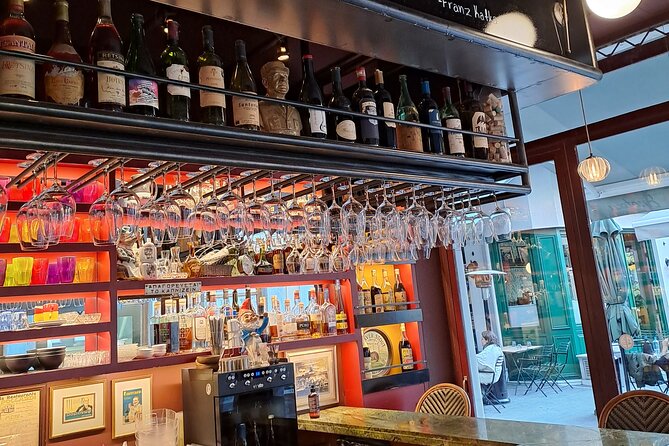 Fun semi-private Wine Experience in Athens with Wine Lover - The Curated Selection of Greek Wines