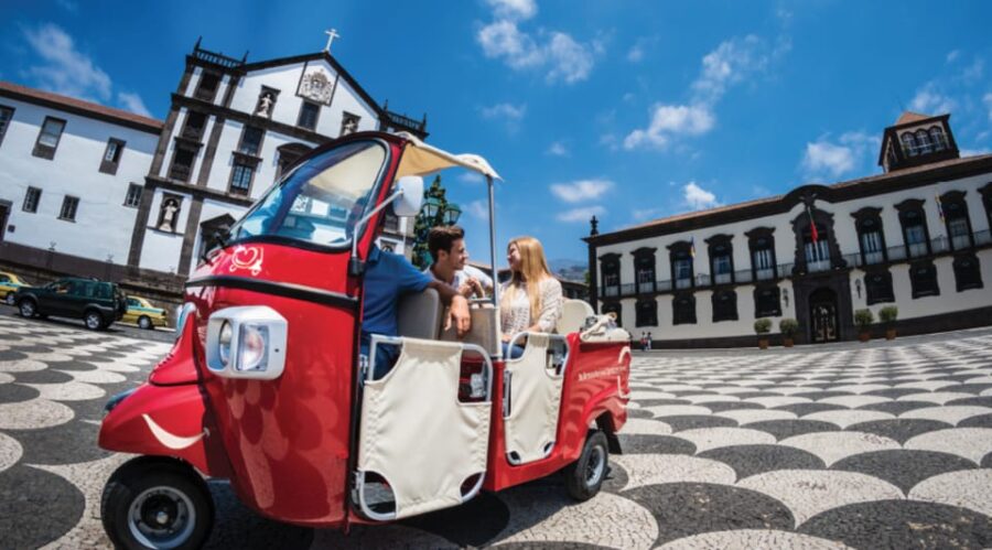 Funchal: Guided Old Town Tuk Tuk Tour and Botanical Gardens - Exploring Funchal’s Old Town by Tuk Tuk