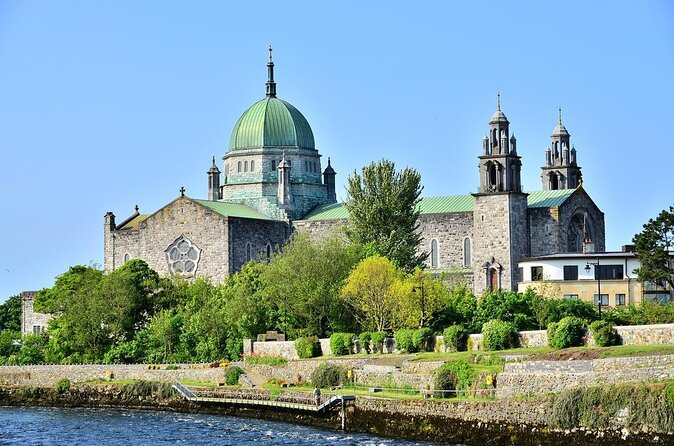Galway Private Walking Tour - Exploring Lynch’s Castle and Medieval Fortifications