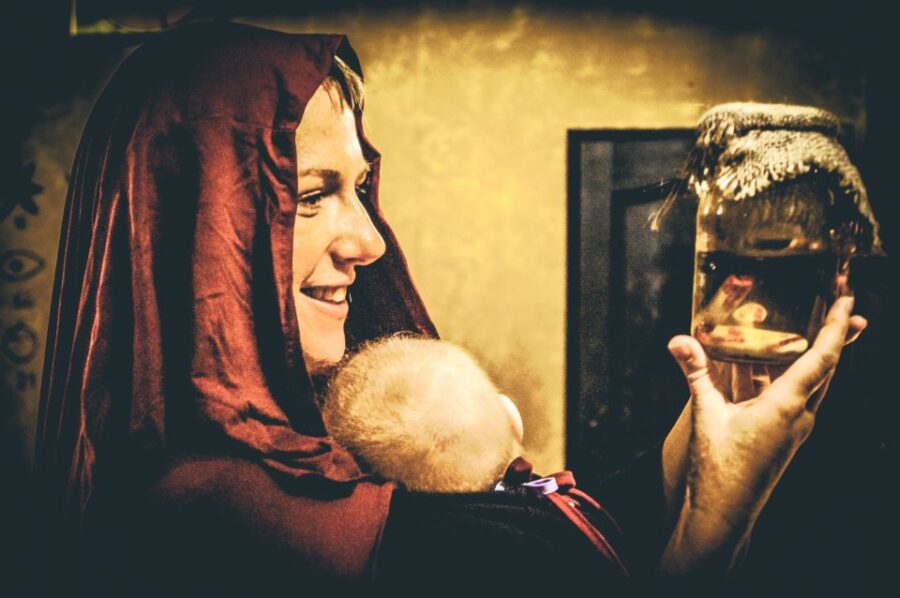 Game of Thrones ultimate challenge - Save Kings Landing - From the Puzzle Room to Westeros: The Quest Begins