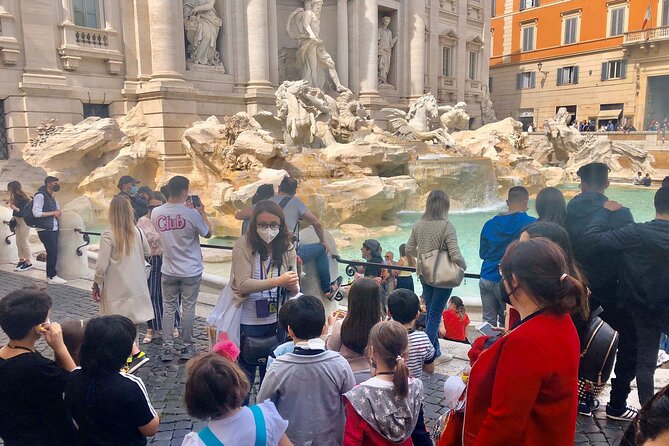 Games & Treasures Hunts Tour in Rome - Starting at Piazza di Trevi with the Iconic Fountain
