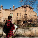 Gaudi's Crypt in Colonia Güell with Audioguide - Exploring the Colonia Güell Streets and Modernist Buildings