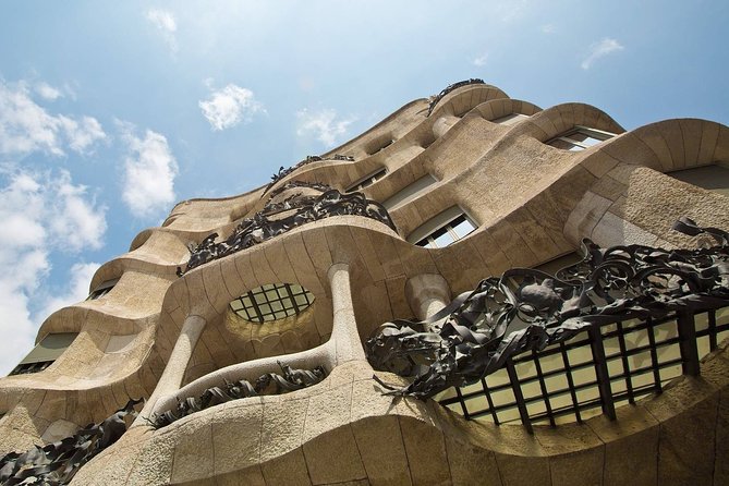 Gaudi's Modernist Legacy: Small Group Walking Tour - Iconic Modernist Residences and Commercial Buildings