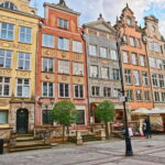 Gdansk: 2-hour Best Intro Walking Tour with a Local - Iconic Landmarks: Artus Court and Neptunes Fountain