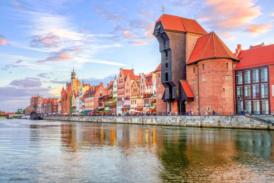 Gdansk Old Town 2-Hour Walking Tour - Discover Gdansk’s Architectural Marvels and Historic Sites