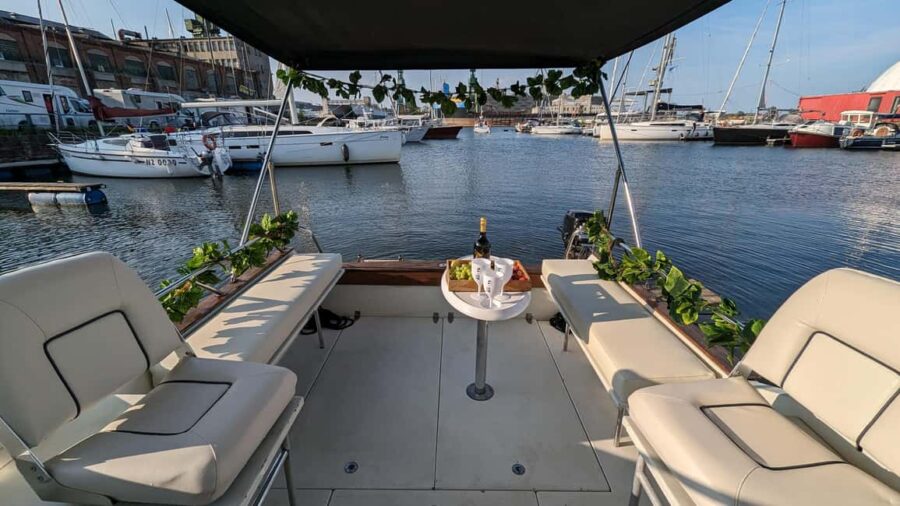 Gdask: 1-hour Private Boat Tour with Skipper - Discover Gdask’s Waterways with a Skilled Skipper