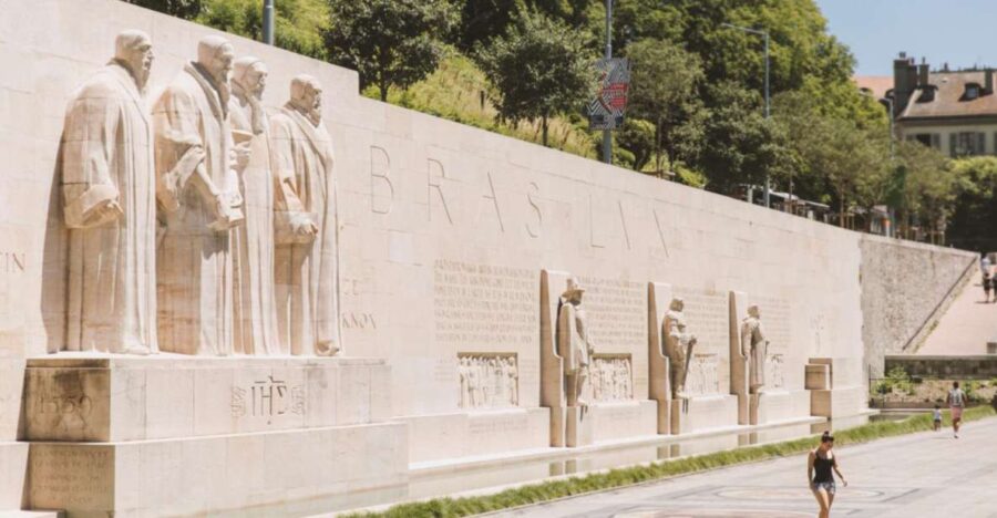 Geneva Private City Tour with Optional Boat Cruise - Exploring Geneva’s Diplomatic and Historic Districts