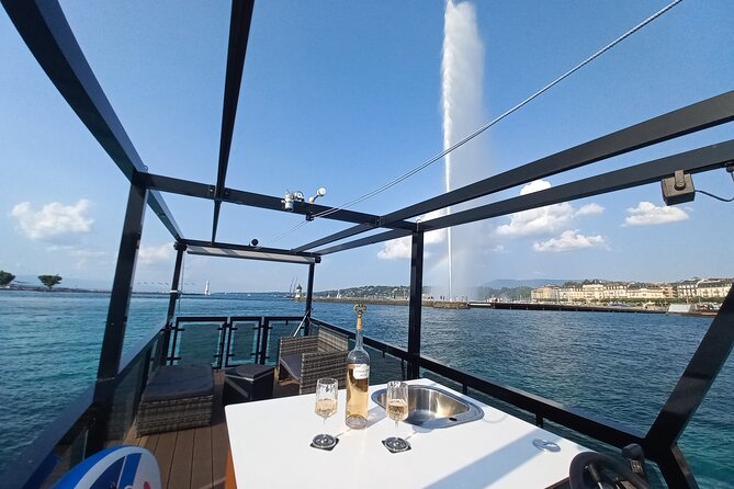 Geneva: Private Cruise on Lake Geneva with Aperitif - The Experience of the Open Boat and Panoramic Views