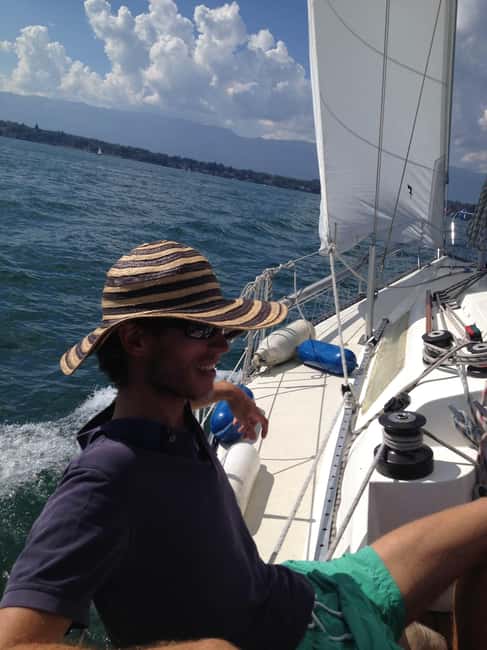 Geneva: private sailing tours with drinks and snacks - Starting Point at Genève-Eaux-Vives