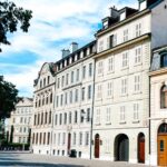 Geneva Walking Tour for your private group with an official guide - Exploring Genevas Historic Old Town