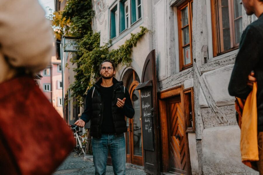 Genussvoll durch Konstanz: Kulinarische Stadtführung - Starting at Konstanz Cathedral: The Meeting Point for Food and History