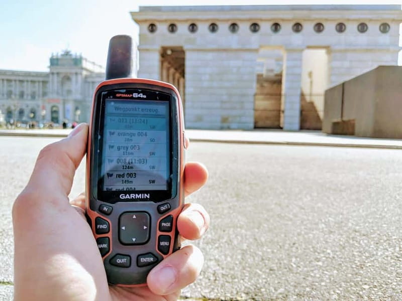 Geocaching in the Most Beautiful Parts of Vienna - Starting Point at Karlskirche and the Safety Briefing