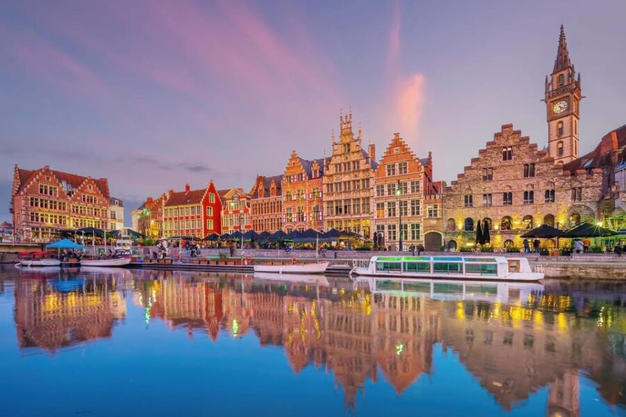 Ghent: Express Walk with a Local in 60 minutes - Start at the Tourist Information Center for a Convenient Beginning