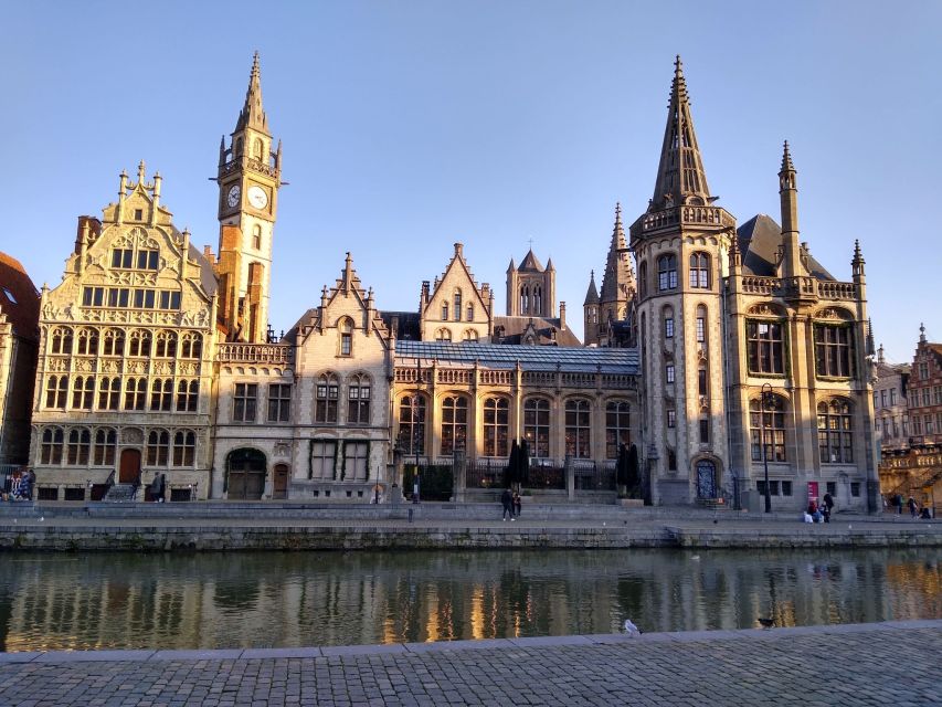 Ghent: Private Tour in Historical Center - Exploring the Castle of the Counts