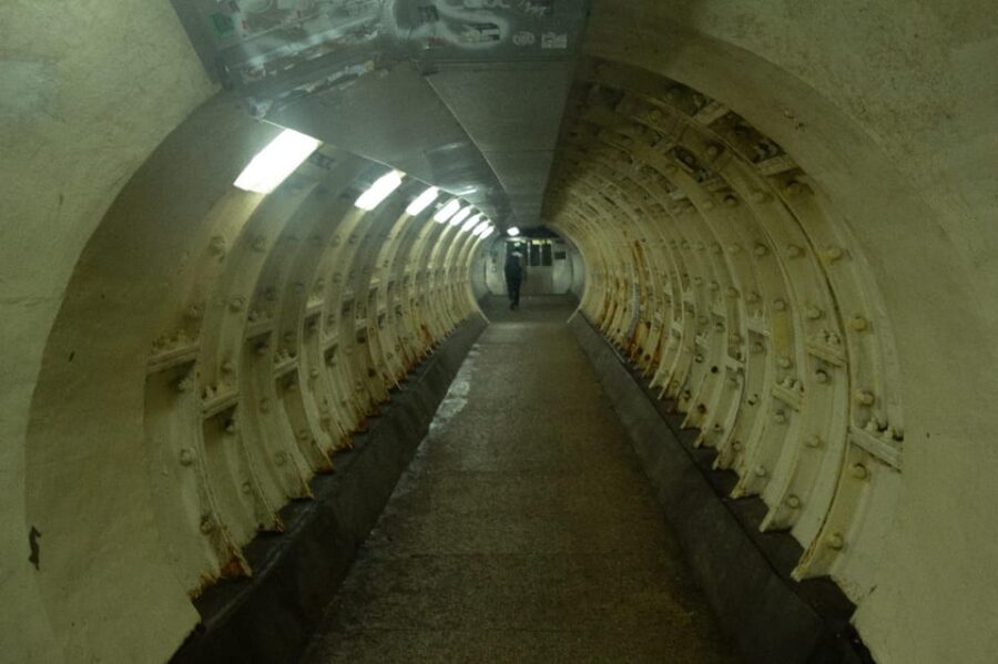 Ghosts of Greenwich: London's Haunted Walking Tour - The Guide’s Style and Engagement