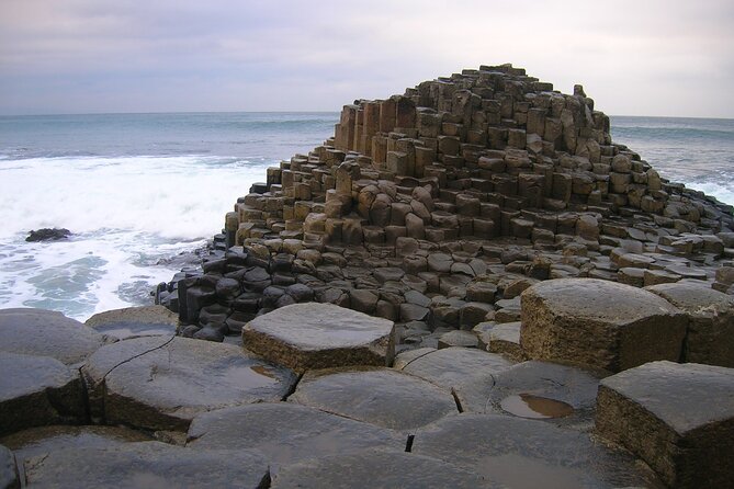 Giants causeway private tour 1 to 7 people - Visiting the Picturesque Ballintoy Harbour and Sea Stacks