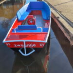 Giethoorn: Boat Rental 2,5 hour 1-8 persons - Discovering Giethoorn’s Canals and Village Atmosphere