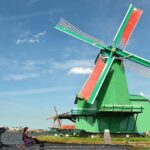 Giethoorn, Zaanse Schans Windmills Guided Day Trip from Amsterdam - The Charm of Giethoorn: The Venice of the North