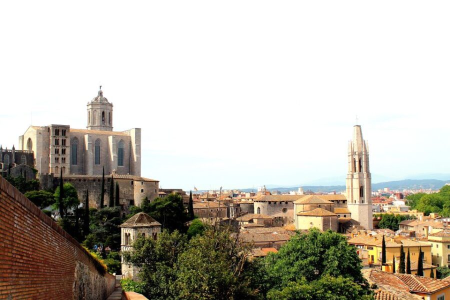 Girona: Private History Tour - Starting Point and Convenient Meeting Location in Girona