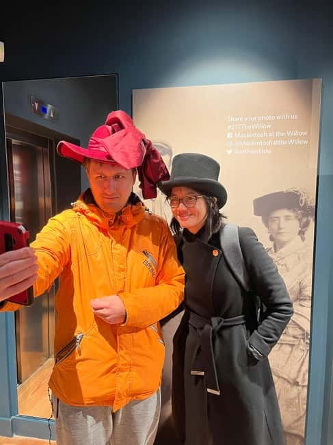 Glasgow: Charles Rennie Mackintosh Private Tour - Visiting the Clutha & Victoria Bar Murals